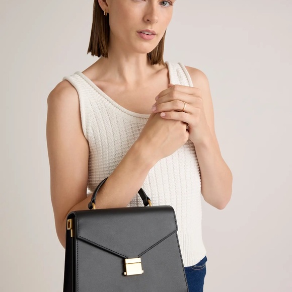 QUINCE Italian Leather Top Handle Crossbody Satchel NWOT in black - Picture 5 of 10